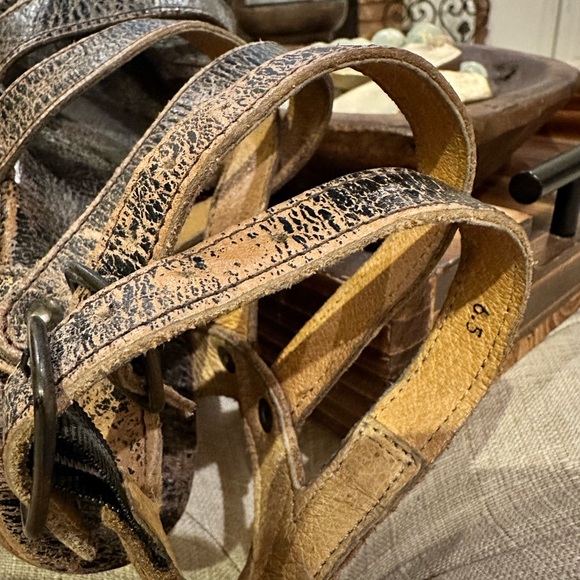 Beautiful Bedstu wedge sandals. - Picture 10 of 11